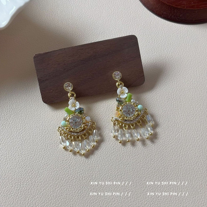 Wholesale Vintage imitation crystal earrings, high-end earrings, new earrings