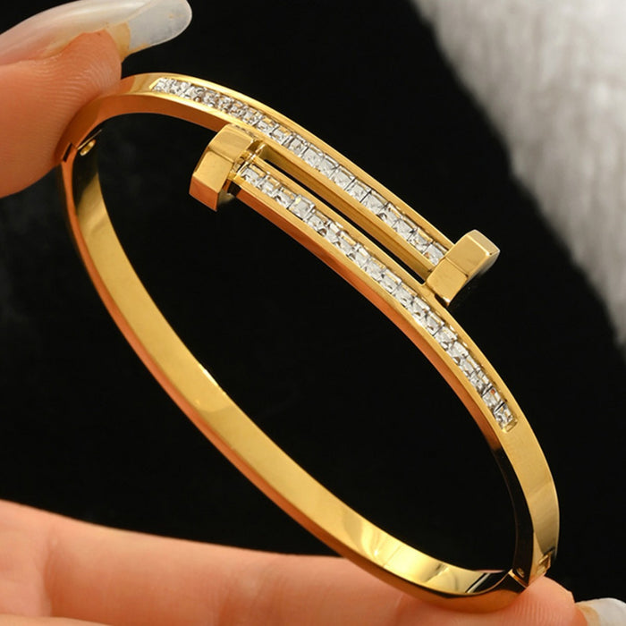Wholesale Four Leaf Clover Rhinestone Open Cuff Bracelet Titanium Steel Gold Tone Stylish Fashion Accessory Gift Boutique Resale