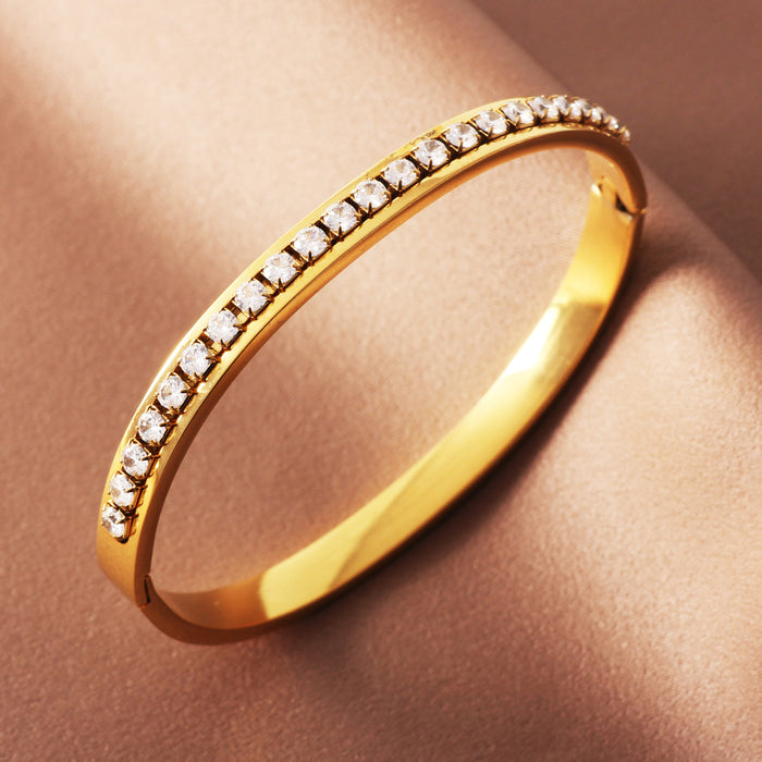 Wholesale Retro Stainless Steel Bangle with Plated Diamond Inlay