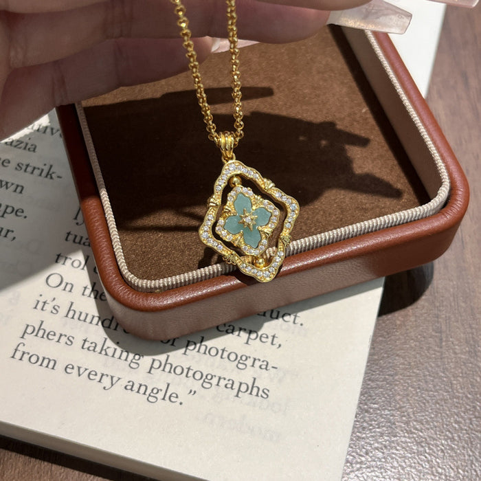 Wholesale Rotating Four-Leaf Clover White Shell choker necklace