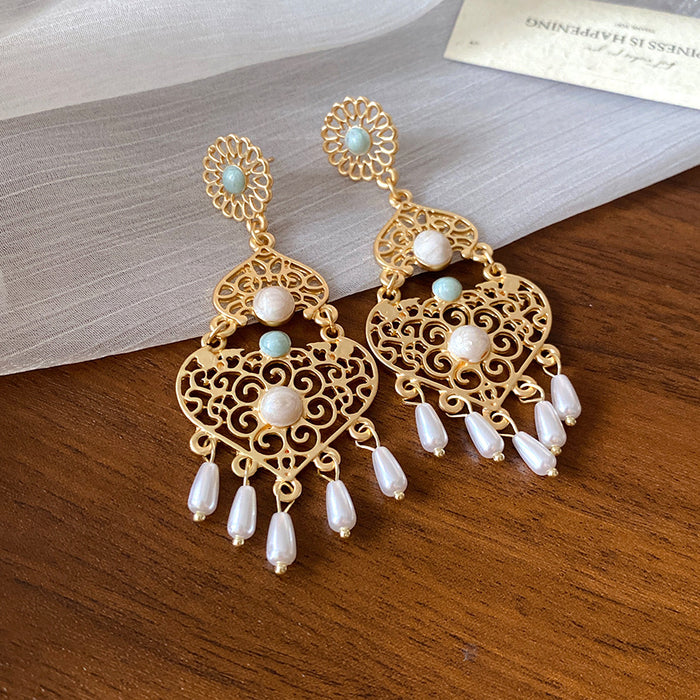Wholesale Silver needle enamel flower earrings light luxury high-end earrings for women retro palace style all-match earrings design niche