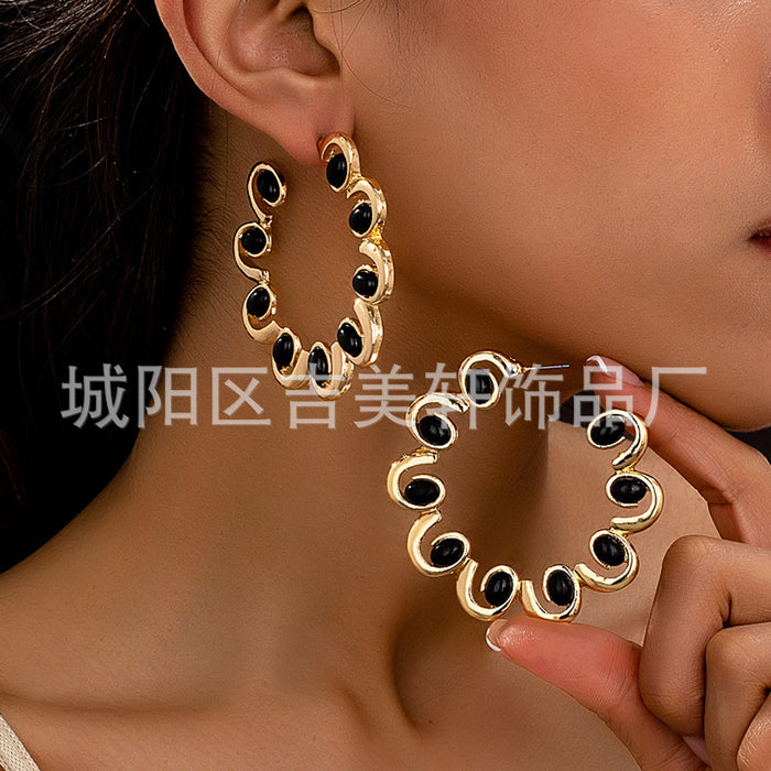 Wholesale Classic hip-hop spiral retro circular imitation pearl fashionable women's fashion earrings