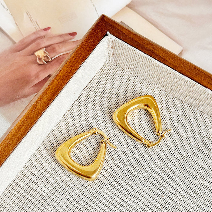 Wholesale Earrings electroplated with multiple models of earrings