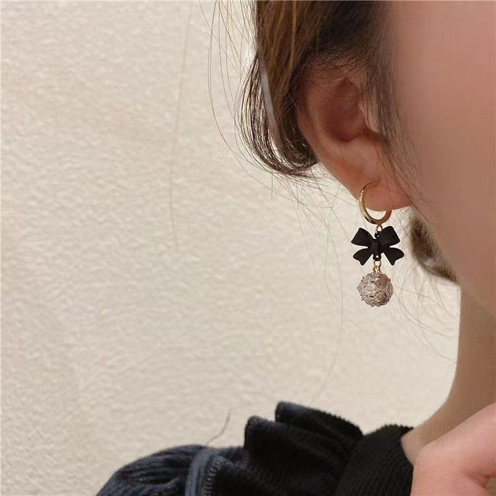 Wholesale Silver needle bow three-dimensional spherical earrings versatile retro earrings