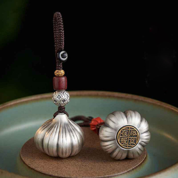 Wholesale Keychain antique craftsmanship, niche design necklace