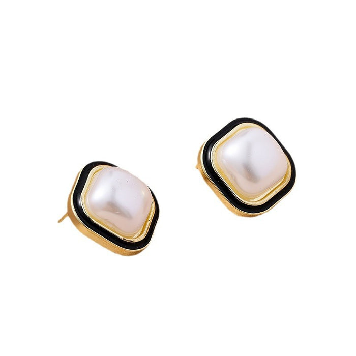 Wholesale Silver Needle Square Pearl Earrings Simple Earrings Style Earrings Wholesale