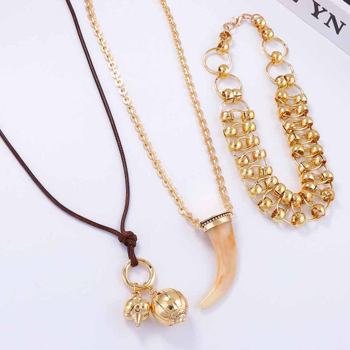 Wholesale Multi-layer Stacked Animal Pendant Necklace Alloy Geometric Pendant for Women
