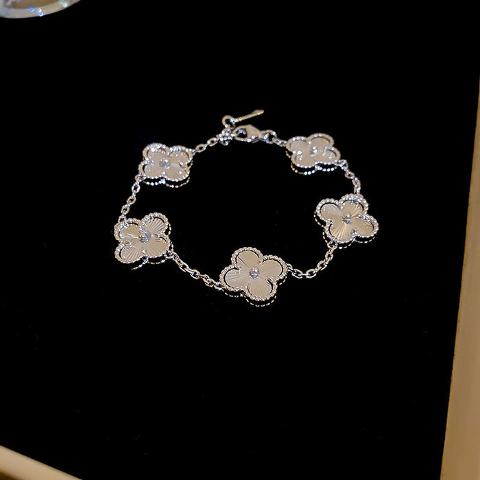 Wholesale lucky four-leaf grass bracelet temperament jewelry design jewelry women