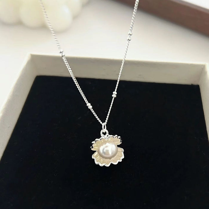 Wholesale shell pearl necklace women's clavicle chain niche high-end simple design washable
