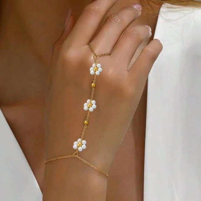 Wholesale Stainless steel handmade bead chain flower pearl niche bracelet