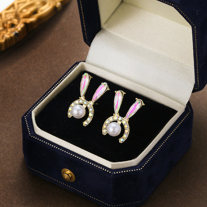 Wholesale Silver needle pearl fashionable temperament design, fresh earrings, high-end feeling earrings