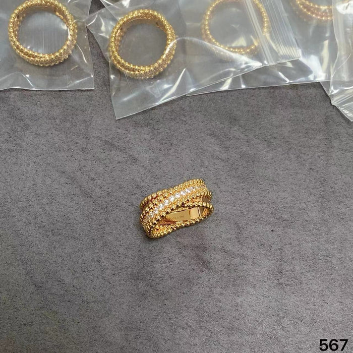 Wholesale Diamond studded ring, fashionable and luxurious ring