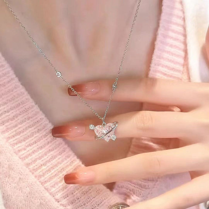 Wholesale Diamond planet pendant necklace, light luxury pink heart-shaped collarbone chain