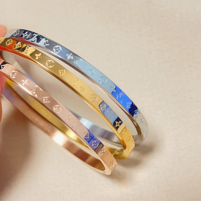 Wholesale Light Luxury Titanium Steel Bangle Bracelet Jewelry Accessory