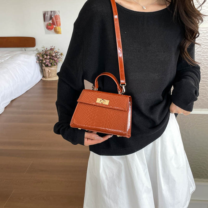 Wholesale Vintage Chic Small Square Crossbody Bag Everyday Fashion Accessory