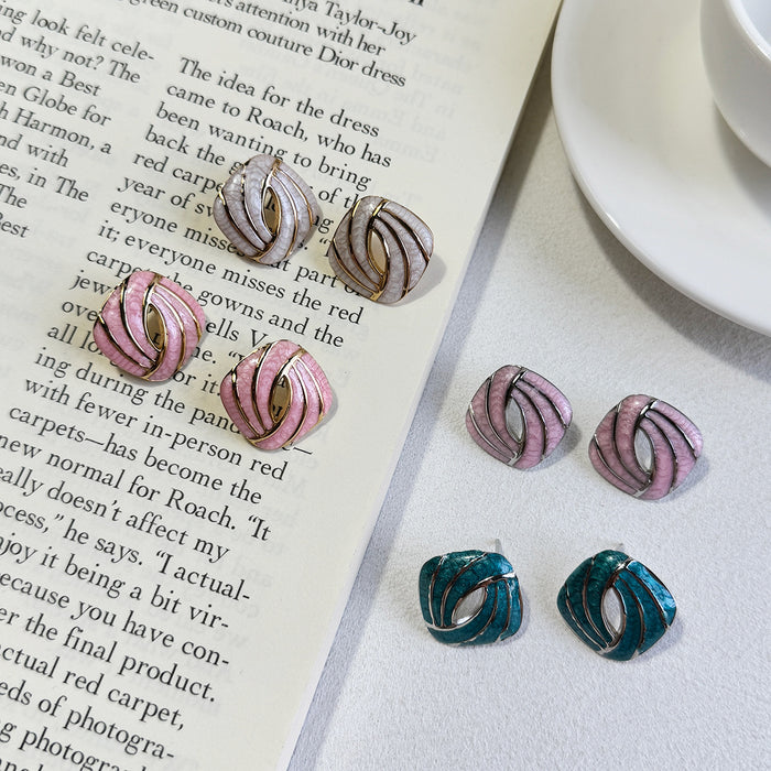 Wholesale New retro versatile temperament drop glazed enamel earrings with a unique and niche personality, light luxury earrings