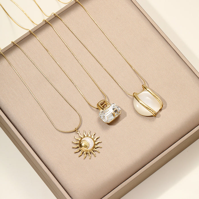 Wholesale New Cat Eye Stone Sun Titanium Steel Pendant Necklace Fashion Bag Clavicle Chain Stainless Steel Jewelry