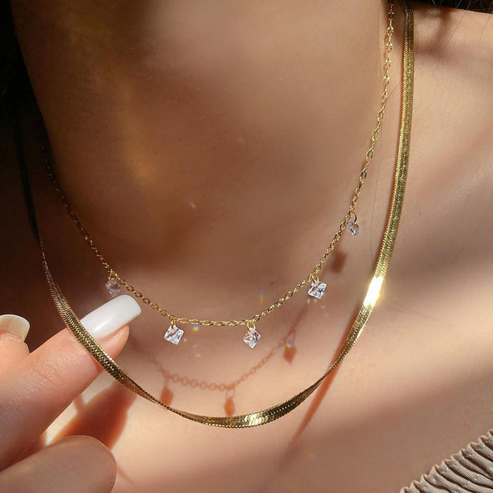 Wholesale New style of jewelry, simple diamond inlaid pendant, niche, thick chain, stacked necklace