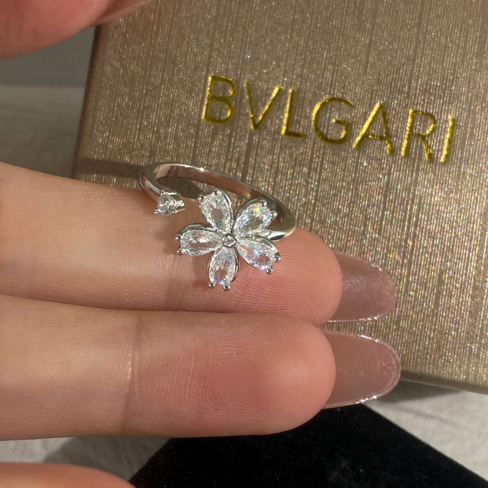 Wholesale Flower Silver Plated Copper Open Ring Trendy Jewelry Accessory
