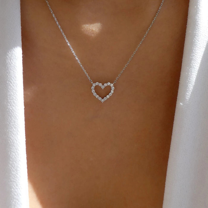 Wholesale Alloy Jewelry Versatile Diamond Heart Necklace Sweet Clavicle Chain Water Wave Chain Neck Chain