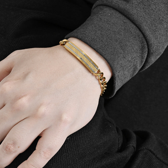 Wholesale Stainless steel grid brushed bracelet with a light luxury and high-end feel, fashionable design, simple and concealed buckle