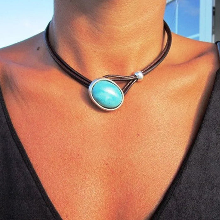 Wholesale New retro creative leather turquoise collarbone chain exaggerated trendy neck ring