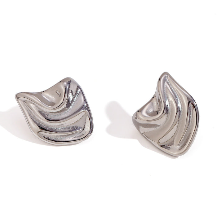 Wholesale Fashionable and versatile retro niche earrings made of stainless steel gold-plated irregular geometric heart-shaped earrings