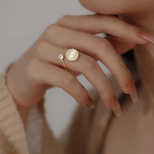 Wholesale Rotating ring with micro inlaid zircon, versatile temperament, full diamond round clover ring accessory