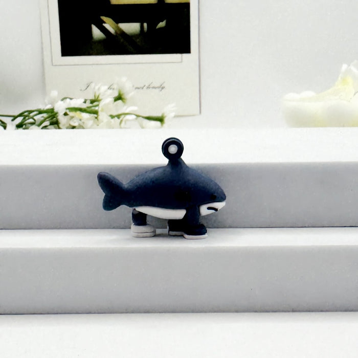 Wholesale Small keychain, abstract wooden stick, human curiosity, desktop car accessories, pendant wholesale