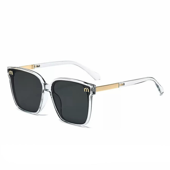 Wholesale Large frame sunglasses with a high-end feel, retro box design, UV resistant sunglasses for the beach