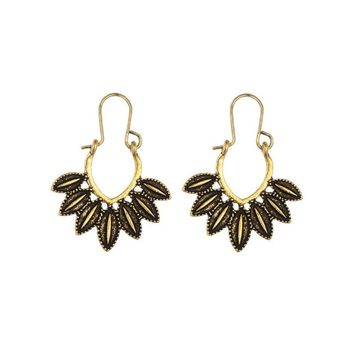 Wholesale Bohemian openwork carved flower earring set