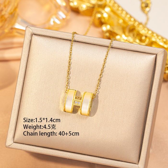 Wholesale Titanium steel letter H  letter necklace for women choker necklace