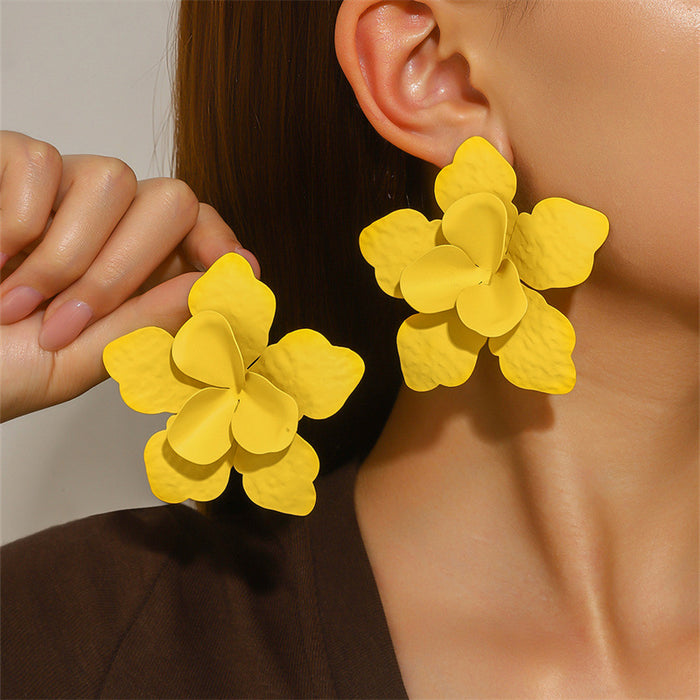 Wholesale Electroplated Iron Floral Yellow Earrings Fashion Accessory MOQ≥2