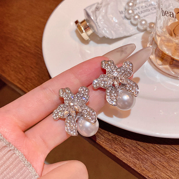 Wholesale Pearl and Cat' s Eye Stud Earrings