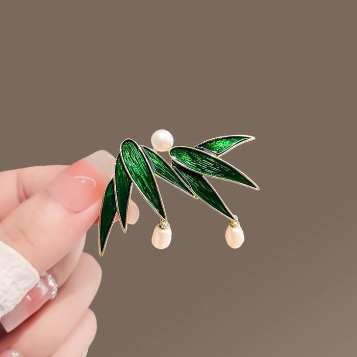 Wholesale Elegant pearl brooch, high-end outerwear, chest flower accessories, vintage and versatile, collar fixed
