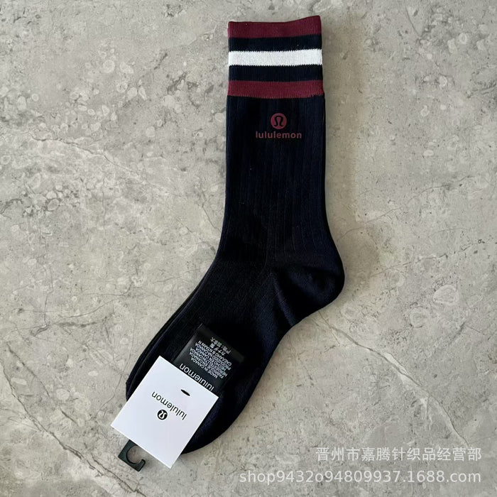Wholesale Mid length socks versatile pile socks