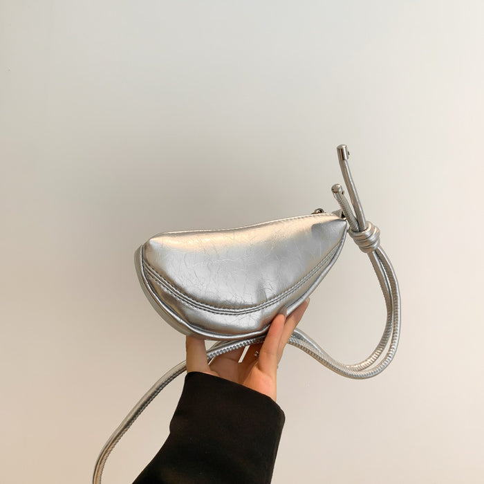 Wholesale Children's bag new niche design retro oil wax leather mini horn bag texture hanging neck key coin purse