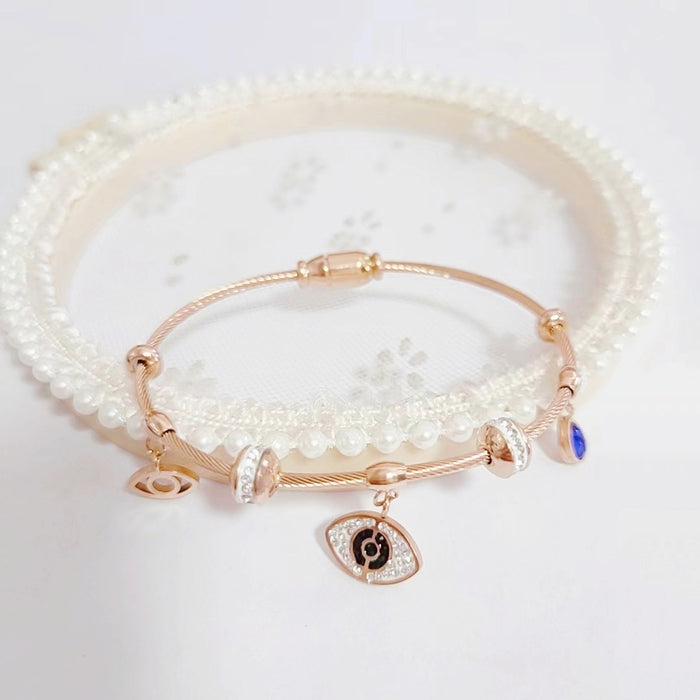 Wholesale Titanium steel color-preserving bracelet with diamond setting
