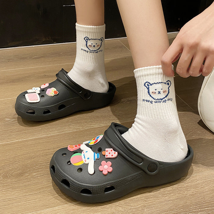 Wholesale cartoon hole shoes for women thick soled toe, anti slip beach slippers, garden shoes