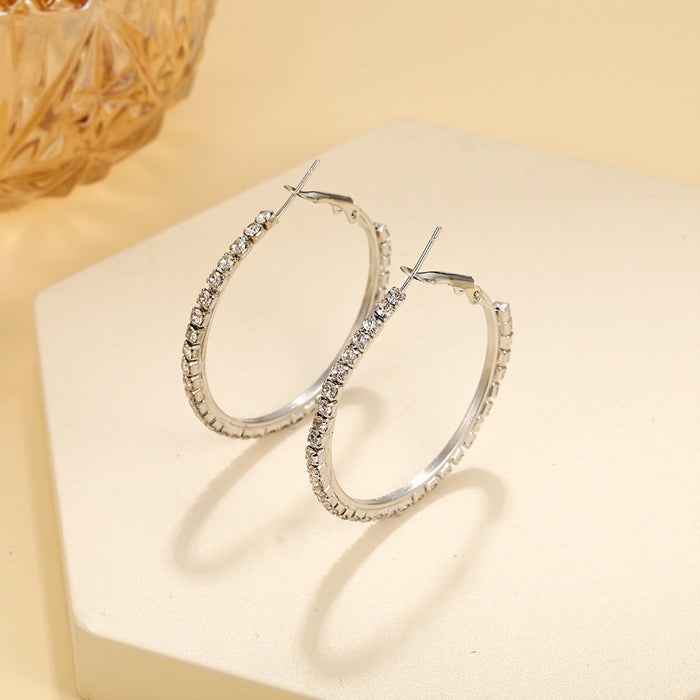 Wholesale Exaggerated hollow ear loops with geometric C-shaped ear clips