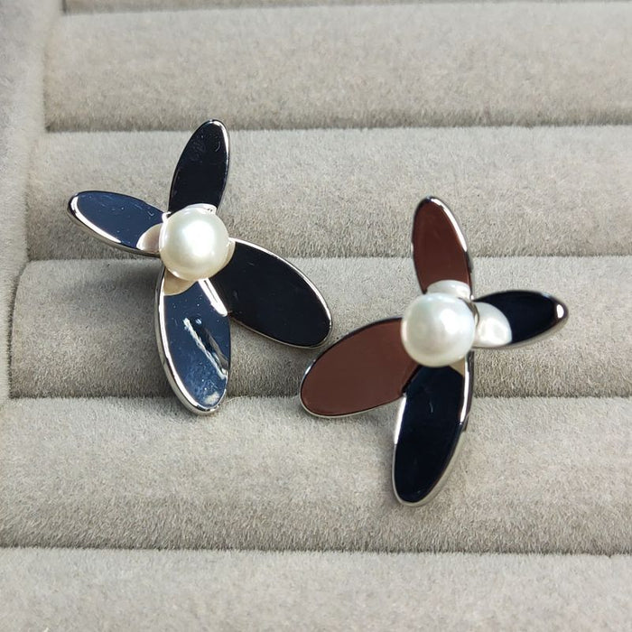 Wholesale  freshwater beads high cold temperament earrings ear pin