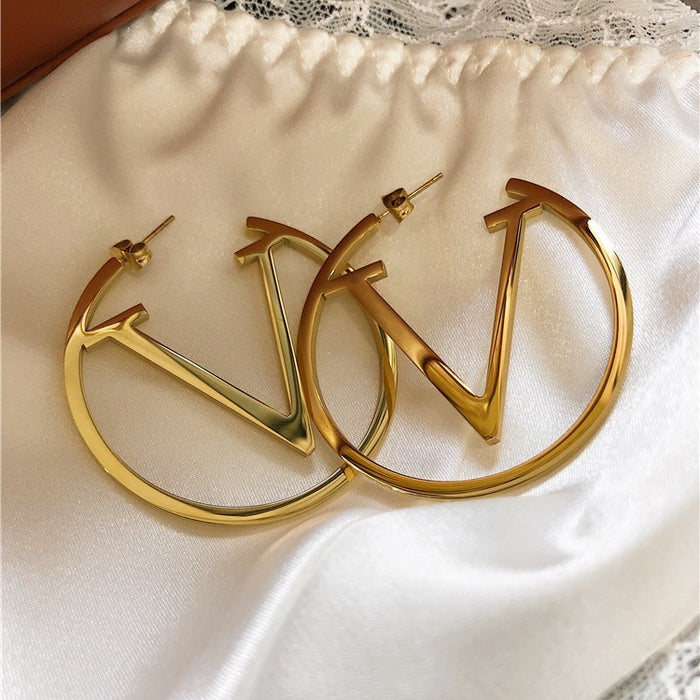 Wholesale V Letter Hollow Hoop Earrings Large Earrings