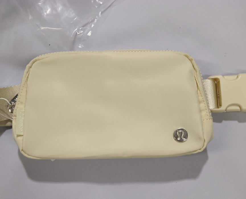 Wholesale Crossbody Nylon Waterproof Chest Bag JDC-SD-MeiYL003