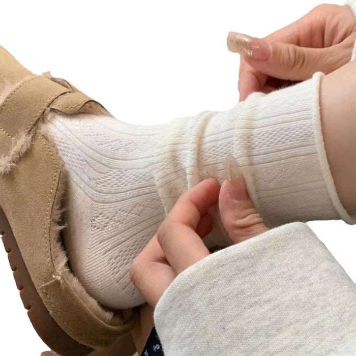 Wholesale Thin anti odor socks, stacked in the middle tube, sweat absorbing, anti slip, dark pattern, breathable