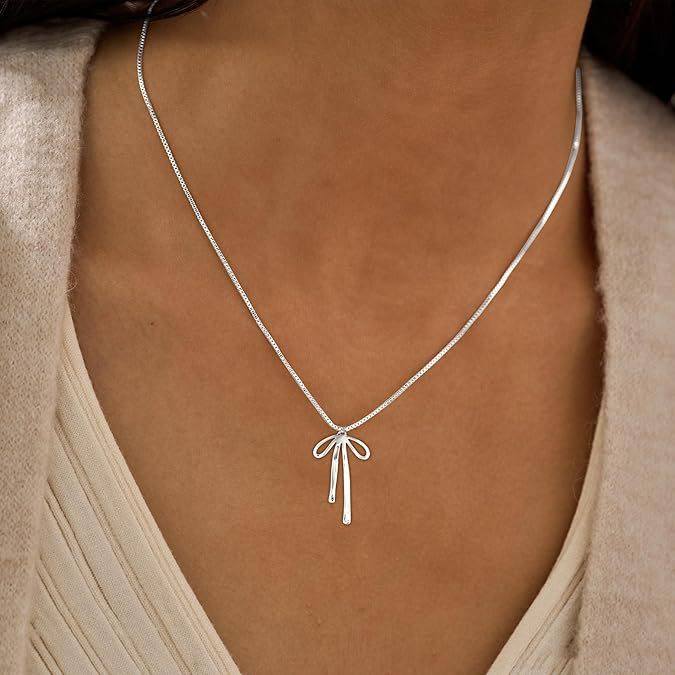 Wholesale New bow necklaces, simple stainless steel earrings, fashionable and versatile design accessories wholesale
