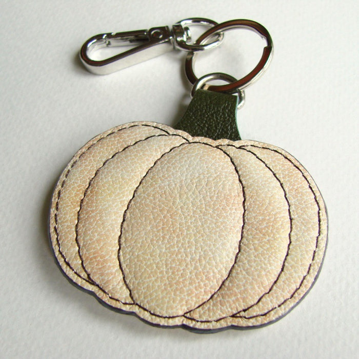 Wholesale Trendy Leather Pumpkin Keychain  Decorative Pendant Blue Green Car Keychain Accessory For Resale