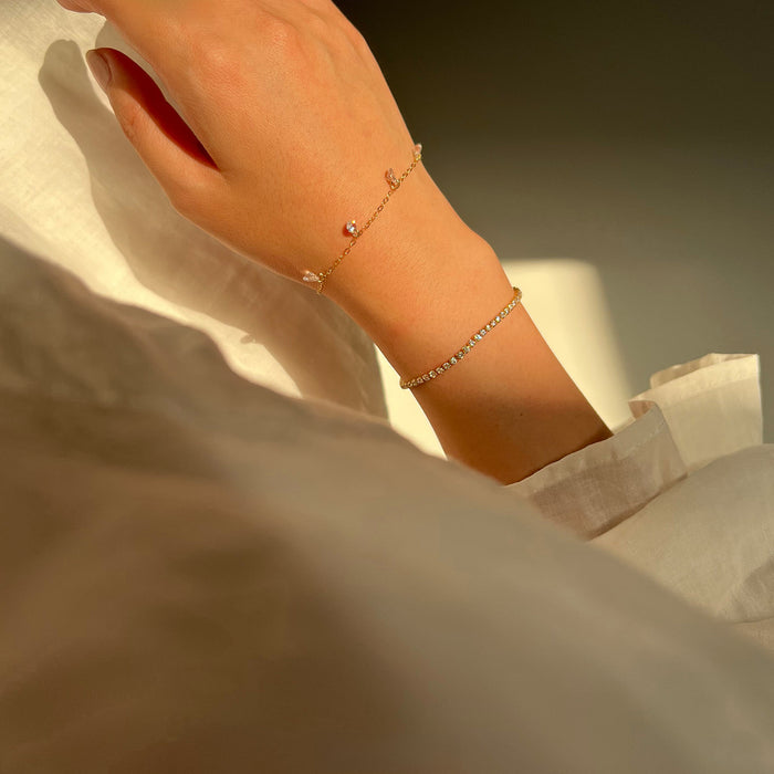 Wholesale Zircon Bracelet Fine, Exquisite, Versatile, High End Jewelry Bracelet for Women