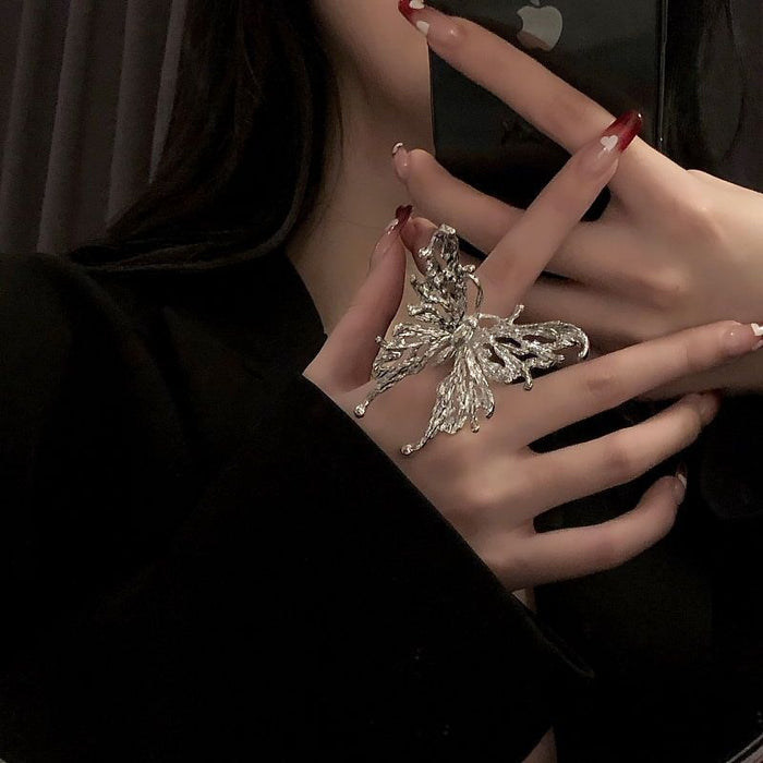 Wholesale Butterfly exaggerated ring, fashionable personality, niche design, high-end sense, unique accessory