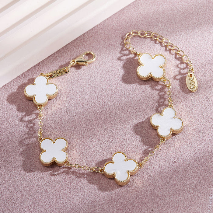 Wholesale four-leaf clover bracelet for women South Korea simple ins Five-Flower fritillary good luck four-leaf clover all-match bracelet chain