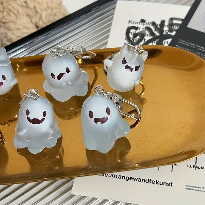 Wholesale Cute Glow-in-the-Dark Ghost Keychain Resin Material Includes Bag and Card Decorative